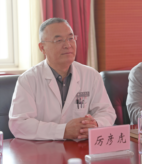 國家體育總局運動醫學研究所指派專家科研指導金可兒 (4)