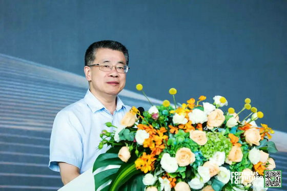秦占學