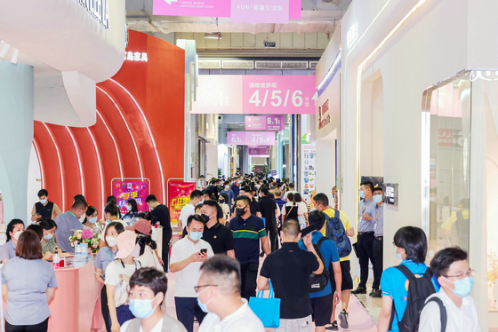 聚焦東莞名家具展1.JPG