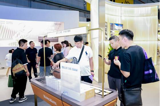 金可兒攜進口新品驚艷2024中國家博會1128
