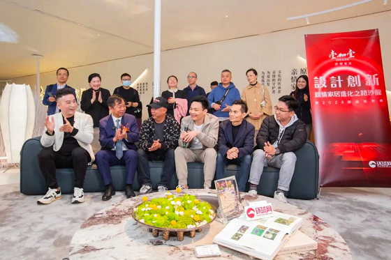 2壹加壹“旭日東升”系列亮相東莞名家具展 為家族親情注入創新活力